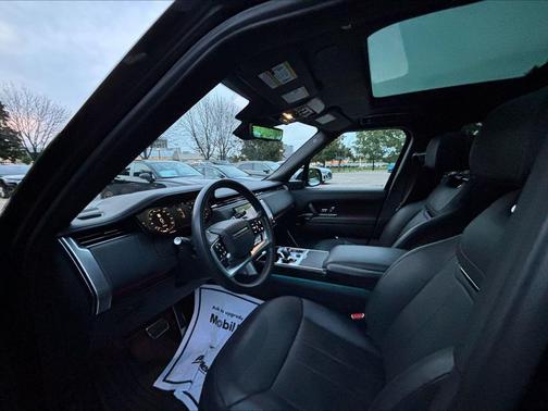 2023 Land Rover Range Rover SV