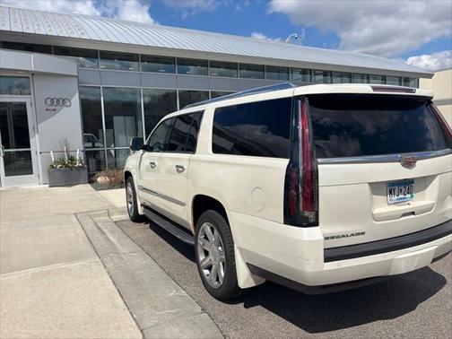 2015 Cadillac Escalade ESV Luxury