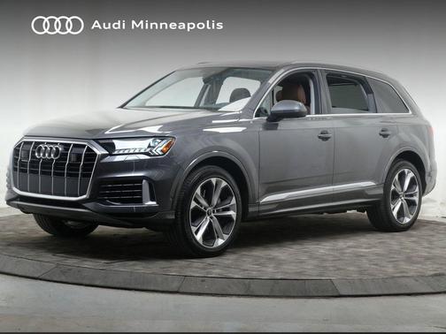 Samurai Gray Metallic 2023 Audi Q7 55 Premium Plus
