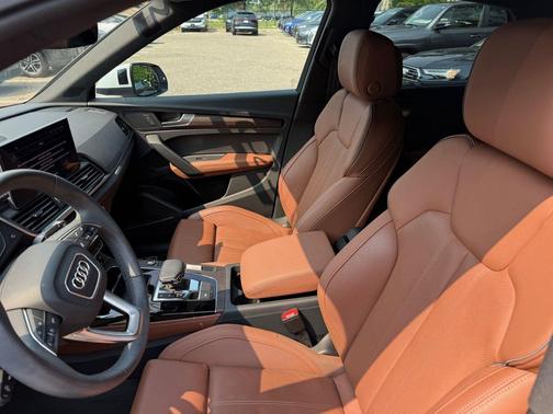 2023 Audi Q5 45 S line Premium Plus