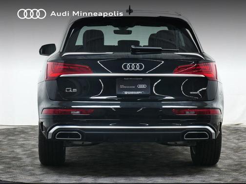 2024 Audi Q5 45 S line Premium