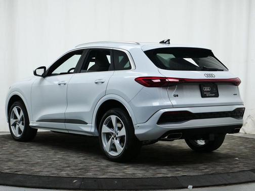 2025 Audi Q5 Premium Plus TFSI quattro S tronic