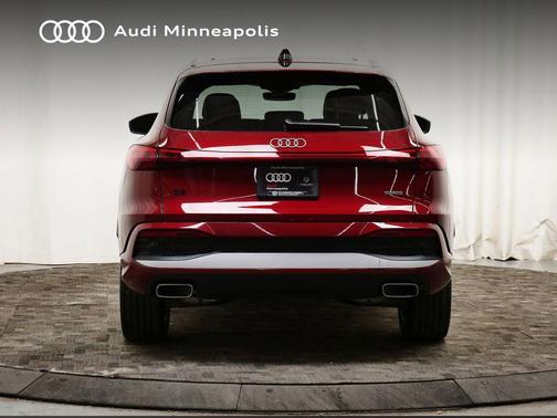 Grenadine Red Metallic 2025 Audi Q5 Premium Plus TFSI quattro S tronic