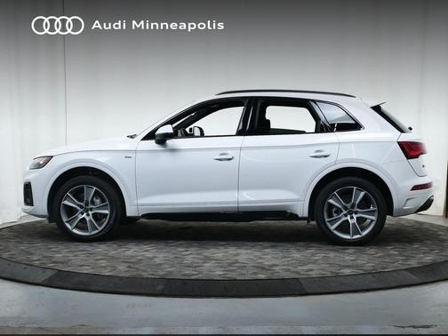 2025 Audi Q5 45 S line Premium
