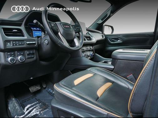 2021 GMC Yukon XL 4WD AT4