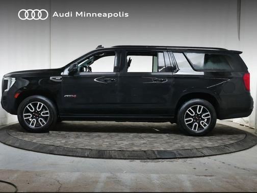 2021 GMC Yukon XL 4WD AT4