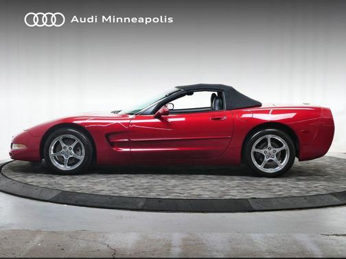 2001 Chevrolet Corvette Base