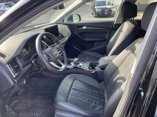 2023 Audi Q5 40 Premium