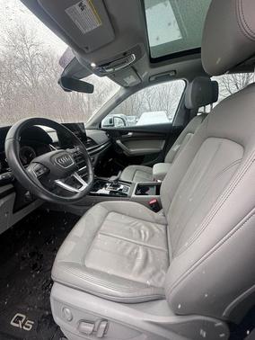 2023 Audi Q5 45 S line Premium Plus