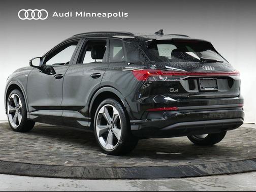 2024 Audi Q4 e-tron Premium Plus 55 quattro