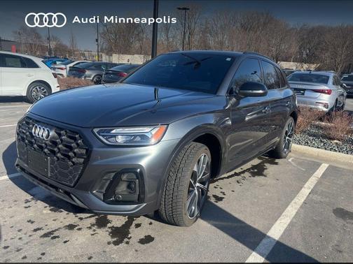 Daytona Gray Pearl Effect 2024 Audi SQ5 3.0T Premium Plus