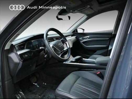 2024 Audi Q8 e-tron Premium Plus