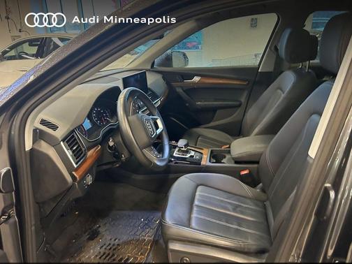 2023 Audi Q5 45 S line Premium
