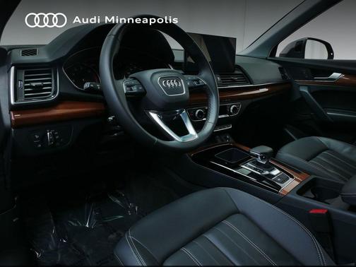 2023 Audi Q5 45 S line Premium
