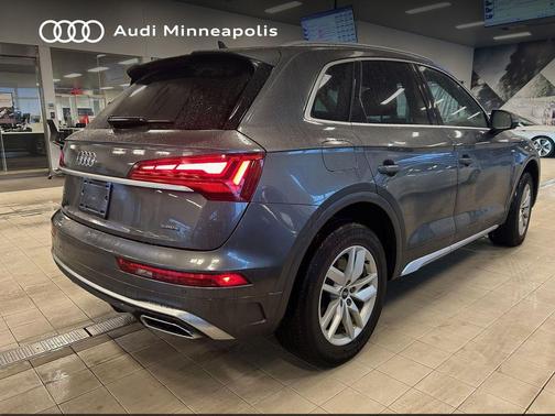 2023 Audi Q5 45 S line Premium