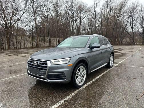 Monsoon Gray Metallic 2018 Audi Q5 2.0T Premium Plus