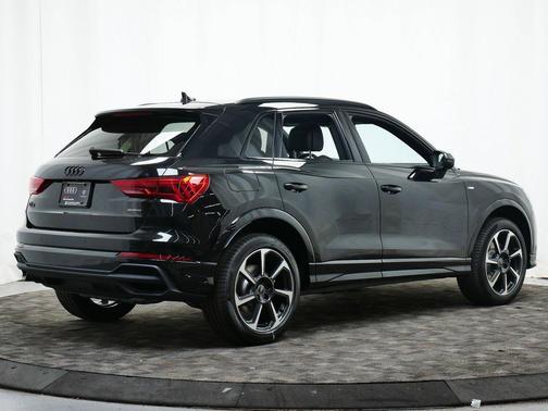 2025 Audi Q3 45 S line Premium Plus