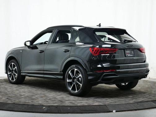 2025 Audi Q3 45 S line Premium Plus