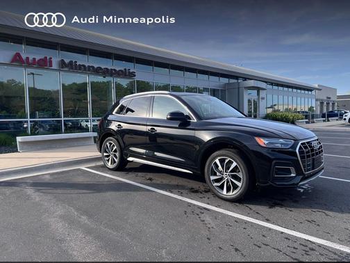Mythos Black Metallic 2021 Audi Q5 45 Premium Plus