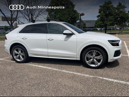 Carrara White 2023 Audi Q8 55 Premium