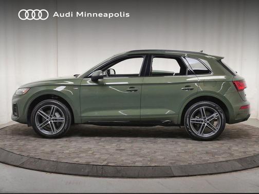 District Green Metallic 2023 Audi Q5 e 55 S line Premium Plus