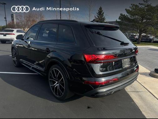 2023 Audi Q7 55 Prestige