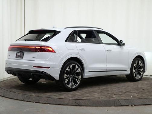 2026 Audi Q8 55 Premium Plus