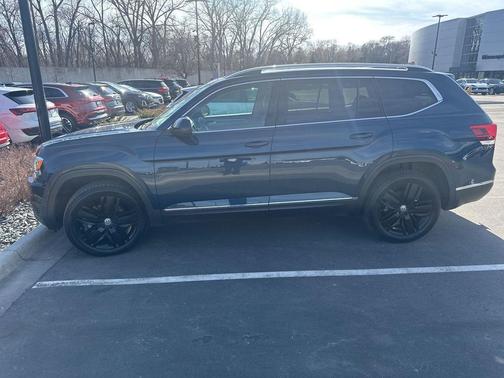 2019 Volkswagen Atlas 3.6L SEL Premium