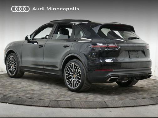 2022 Porsche Cayenne Cayenne