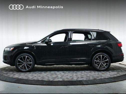 2022 Audi Q7 55 Premium Plus