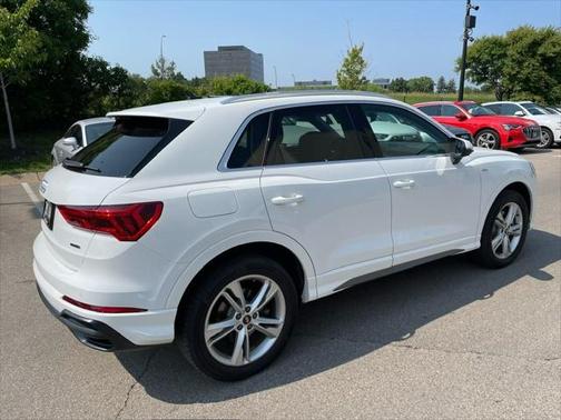 2022 Audi Q3 45 S line Premium