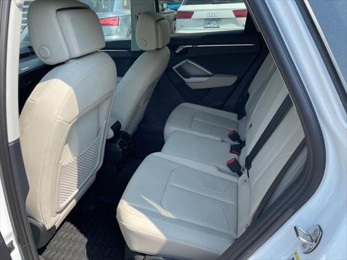 2022 Audi Q3 45 S line Premium