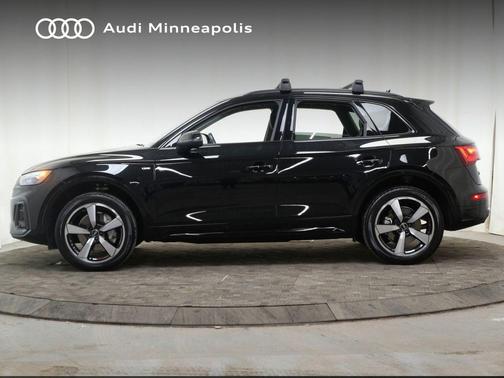 2022 Audi Q5 45 S line Premium Plus