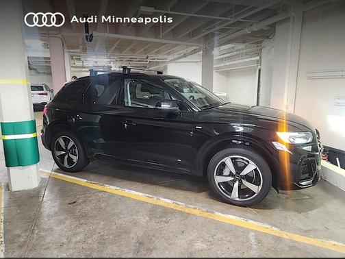 2022 Audi Q5 45 S line Premium Plus
