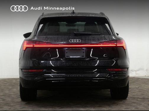 2024 Audi Q8 e-tron Premium