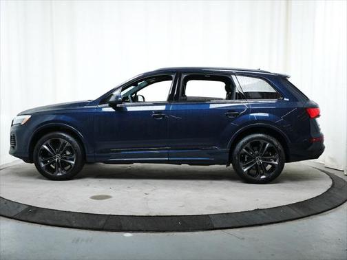 2025 Audi Q7 55 Premium Plus