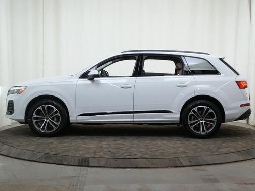 2026 Audi Q7 45 Premium