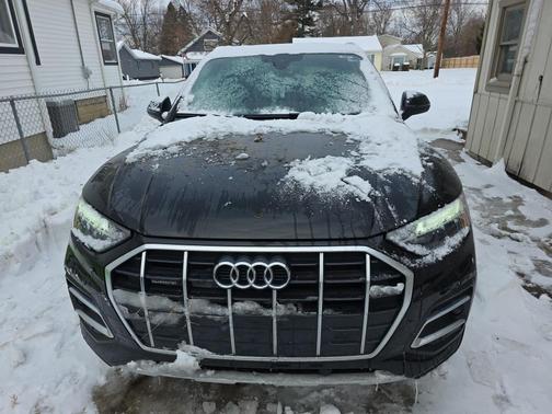 2023 Audi Q5 40 Premium