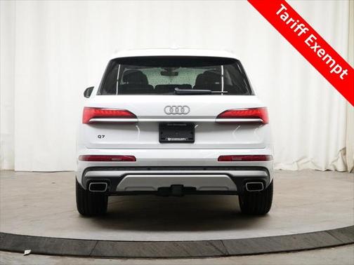 2025 Audi Q7 55 Premium Plus