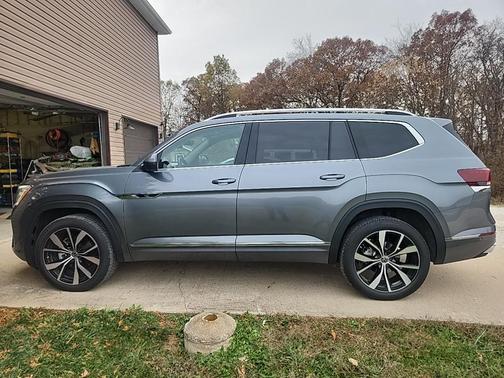 2024 Volkswagen Atlas 2.0T SEL Premium R-Line 4MOTION