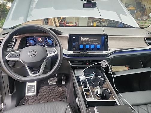 2024 Volkswagen Atlas 2.0T SEL Premium R-Line 4MOTION