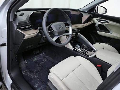 Glacier White Metallic 2026 Audi Q5 Prestige TFSI quattro S tronic