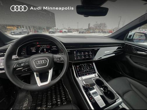 2025 Audi Q8 55 Premium Plus