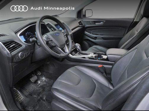 INGOT SILVER METALLIC 2018 Ford Edge Titanium
