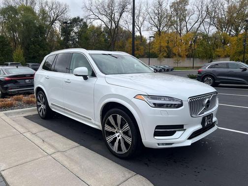 2021 Volvo XC90 T6 Inscription