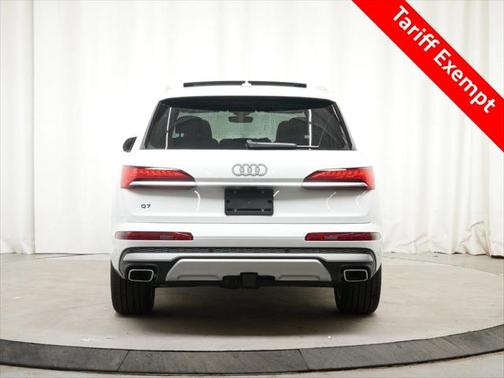 2025 Audi Q7 55 Premium Plus