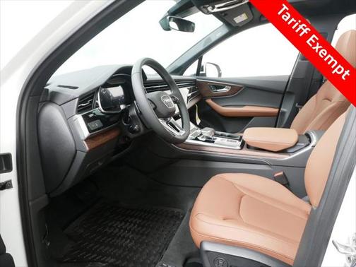 2025 Audi Q7 55 Premium Plus