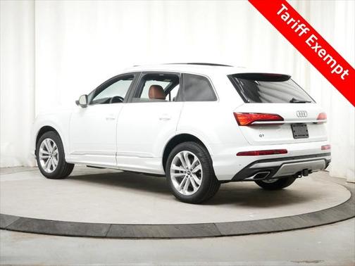 2025 Audi Q7 55 Premium Plus