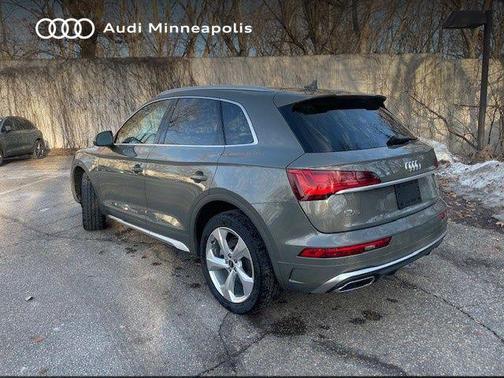 2023 Audi Q5 45 S line Premium Plus