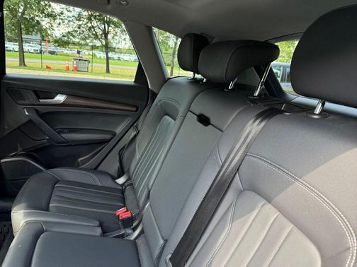 2023 Audi Q5 45 S line Premium Plus